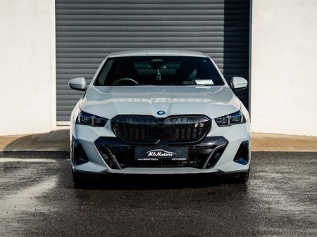 2025 BMW i5 - photo 3