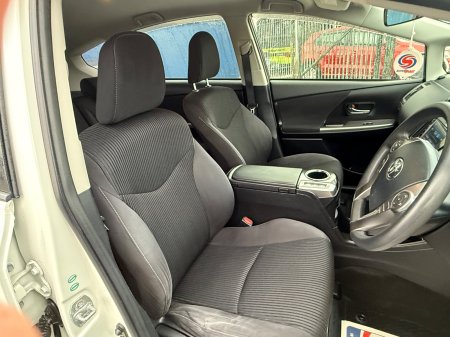 2015 Toyota Prius - photo 11