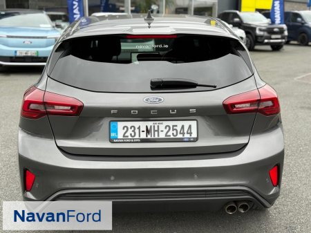 2023 Ford Focus - photo 3