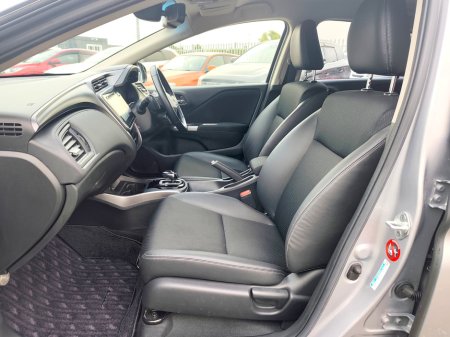 2017 Honda Grace - photo 15