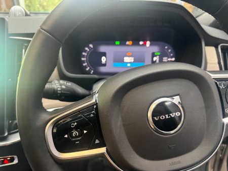 2025 Volvo XC90 - photo 11