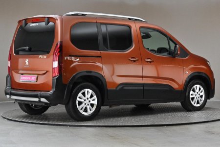 2021 Peugeot Rifter - photo 10