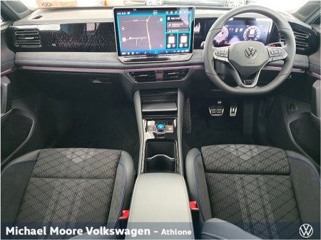 2027 Volkswagen Tiguan - photo 2