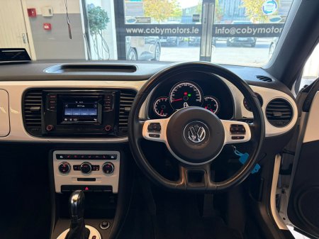 2013 Volkswagen Beetle - photo 22