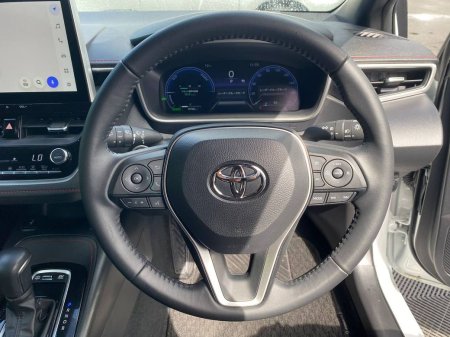 2025 Toyota Corolla - photo 4