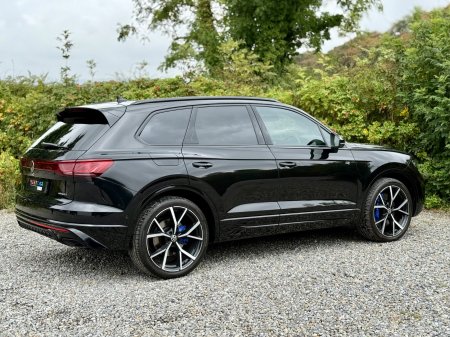 2024 Volkswagen Touareg - photo 22