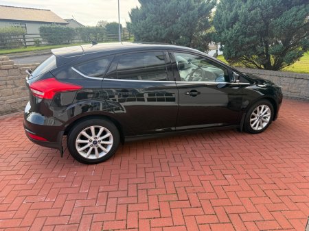 2016 Ford Focus - photo 11