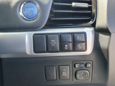 2017 Toyota Estima - photo 8