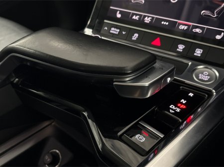 2020 Audi e-tron - photo 16