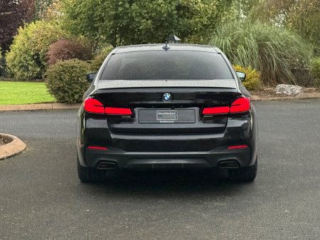 2022 BMW 5-Series - photo 6