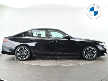 2024 BMW 5-Series - photo 23