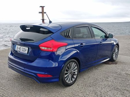 2018 Ford Focus - photo 12
