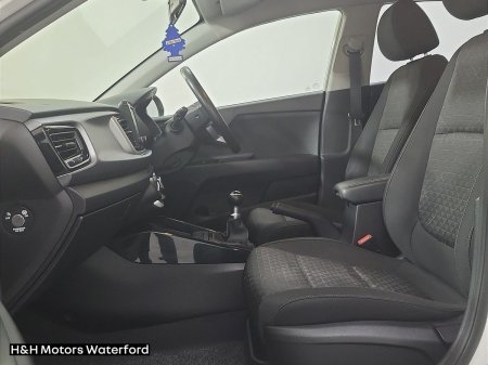 2020 Kia Rio - photo 4