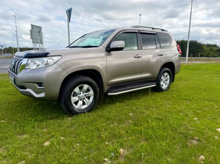 2018 Toyota Land Cruiser - photo 6