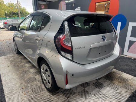 2019 Toyota Aqua - photo 5