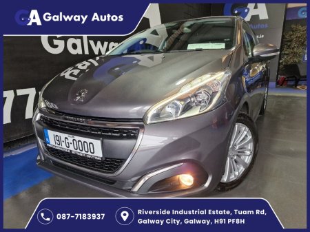 2019 Peugeot 208 SIGNATURE ** ONLY 51K MILES, SAT NAV, REAR SENSORS**