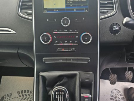 2020 Renault Grand Scenic - photo 11