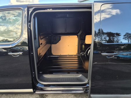 2026 Opel Vivaro - photo 9