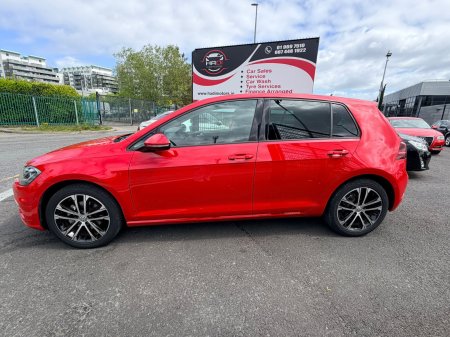 2019 Volkswagen Golf - photo 2