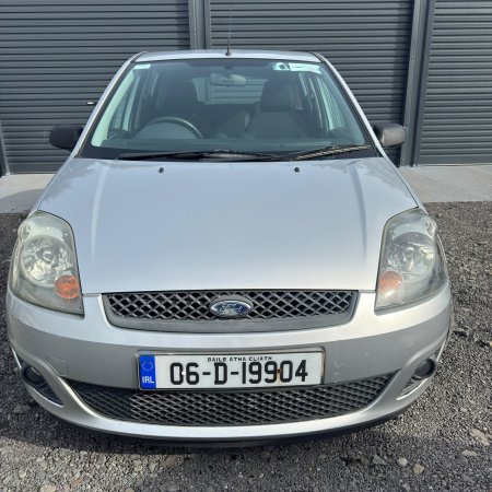 2006 Ford Fiesta - photo 4