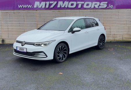 2023 Volkswagen Golf - photo 3
