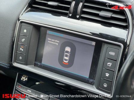 2017 Jaguar XE - photo 29