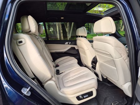2021 BMW X7 - photo 13