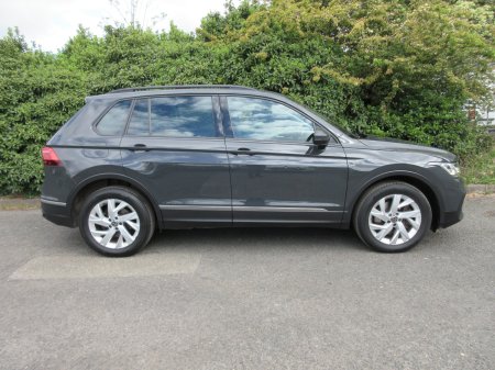 2022 Volkswagen Tiguan - photo 8