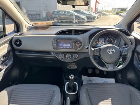 2019 Toyota Yaris - photo 8