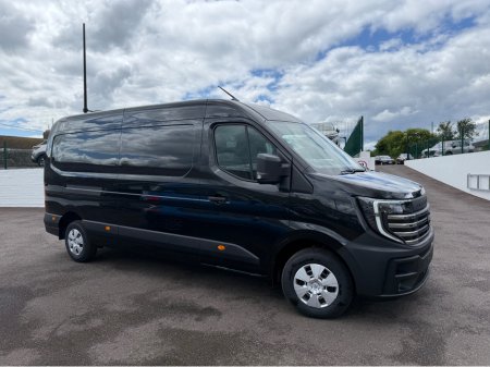 2027 Nissan Interstar - photo 14