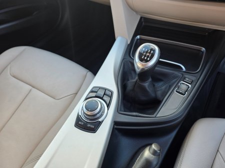 2017 BMW 3-Series - photo 13