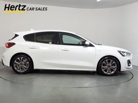 2023 Ford Focus - photo 2