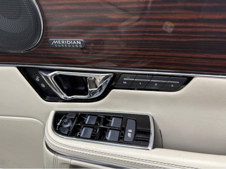 2017 Jaguar XJ - photo 13