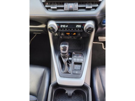 2020 Toyota RAV4 - photo 9