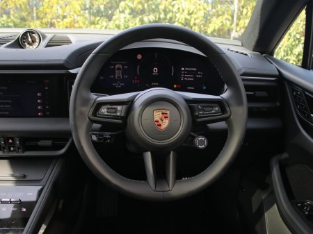 2026 Porsche Macan - photo 10