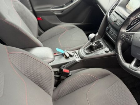 2018 Ford Focus - photo 8