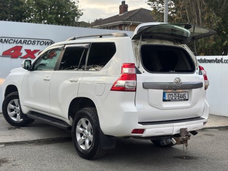 2017 Toyota Land Cruiser - photo 30
