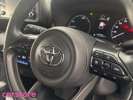 2021 Toyota Yaris - photo 17