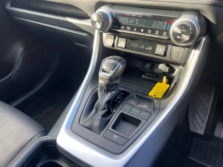 2021 Toyota RAV4 - photo 11