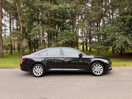 2019 Skoda Superb - photo 9