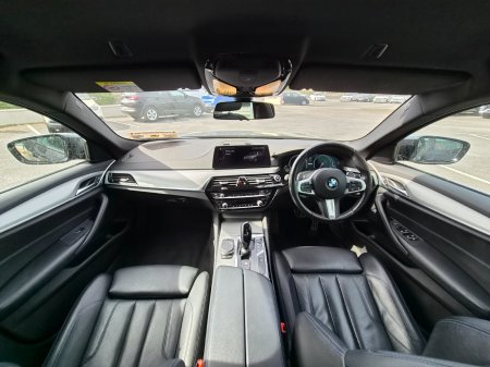 2018 BMW 5-Series - photo 12