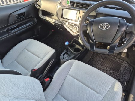 2017 Toyota Aqua - photo 9