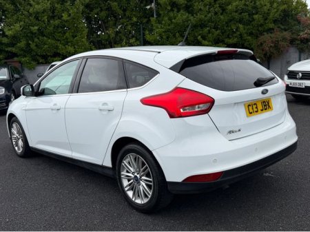 2017 Ford Focus - photo 6