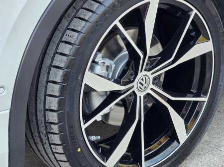 2020 Volkswagen Tiguan - photo 24