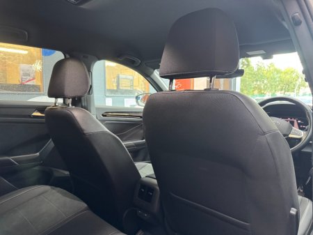 2024 Volkswagen T-Roc - photo 19
