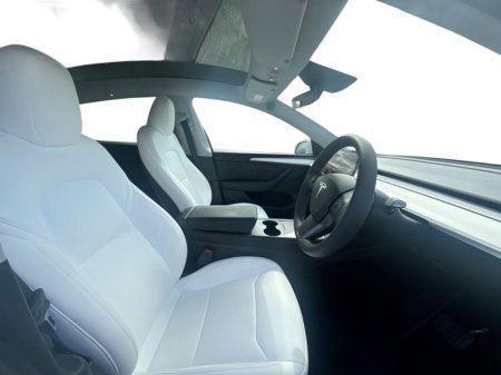 2024 Tesla Model Y - photo 18