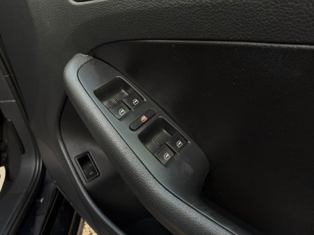 2016 Volkswagen Jetta - photo 13