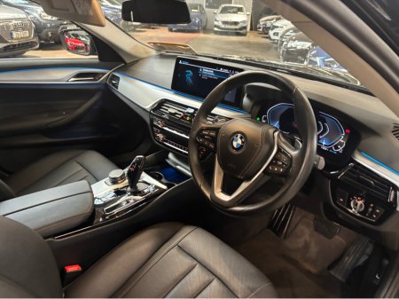 2023 BMW 5-Series - photo 6