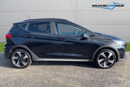 2023 Ford Fiesta - photo 3