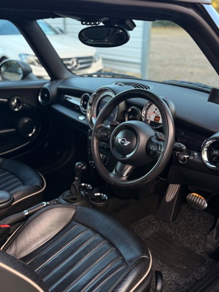 2011 Mini Cooper - photo 30
